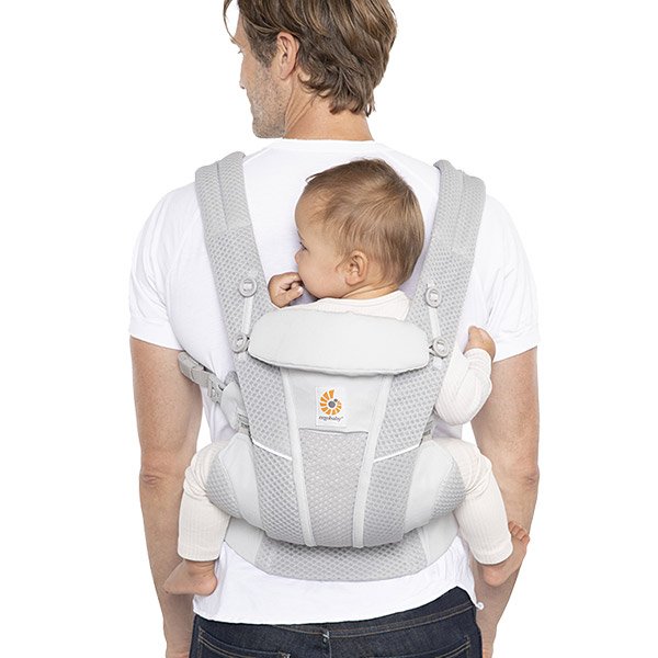 画像11: ErgoBabyCarrier オムニ ブリーズ パールグレー あったか防寒2点セット（オムニ ブリーズ+マルチプル防寒ケープ / グレー） (11)