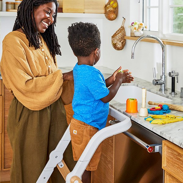 画像6: ErgoBaby EVOLVE エルゴベビー エボルブ キッチンヘルパー / ナチュラルウッド (6)