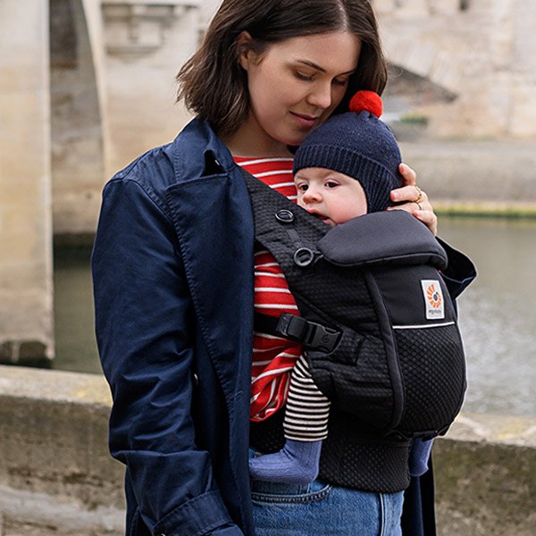 画像11: ErgoBabyCarrier アダプト ソフトフレックス SG オニキスブラック  専用カバーセット(本体SG+専用カバー/ブラックストライプ) (11)