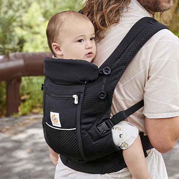 画像13: ErgoBabyCarrier アダプト ソフトフレックス SG オニキスブラック  専用カバーセット(本体SG+専用カバー/ブラックストライプ) (13)