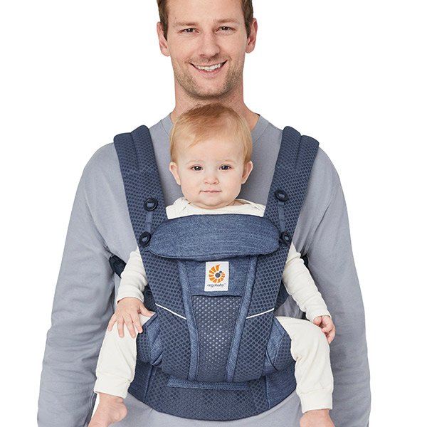 画像12: ErgoBabyCarrier オムニ ブリーズ ヘザードデニムブルー 専用カバー付き3点セット（本体SG＋専用カバー＋よだれパッド／ブラックストライプ） (12)