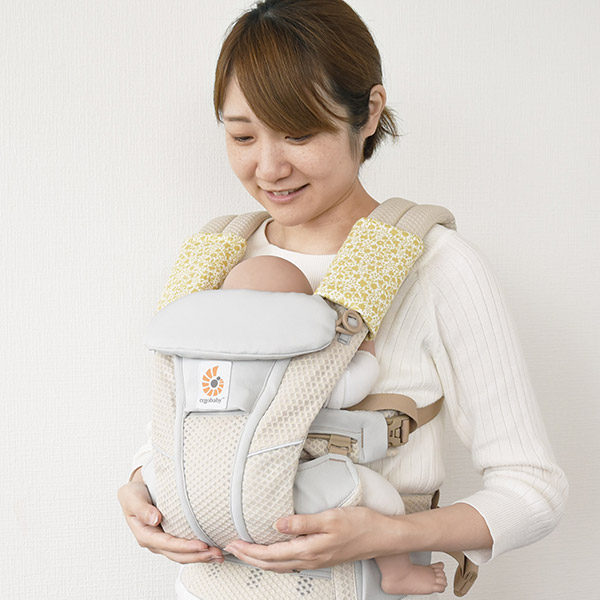 ErgoBabyCarrier オムニ ブリーズ サンドベージュ 専用カバー付き3点 ...