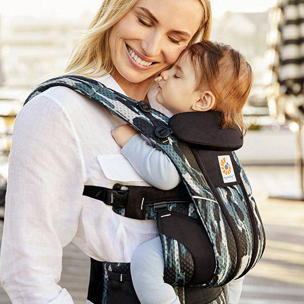 ErgoBabyCarrier オムニ ブリーズ SG ペイントブラック【エルゴベビー最新シリーズ OMNI Breeze】